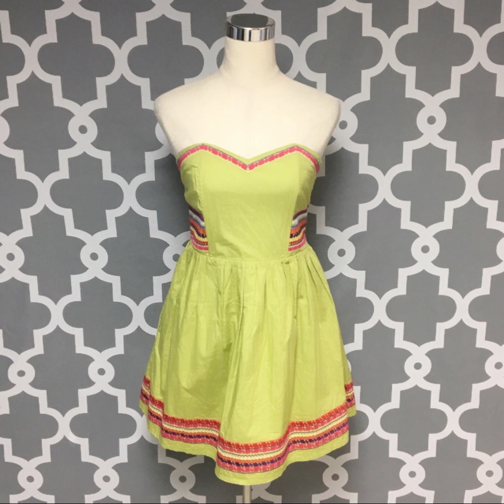 Aryeh Strapless Embroidered Hippie Boho Dress : C